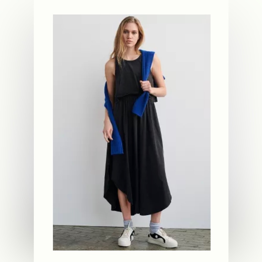 Tulip Hem Maxi dress by Jolie from Anthropologie Brand New without tags size M